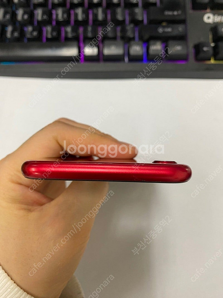 023783 아이폰SE3 레드 A급 64GB 무잔상 배...--3