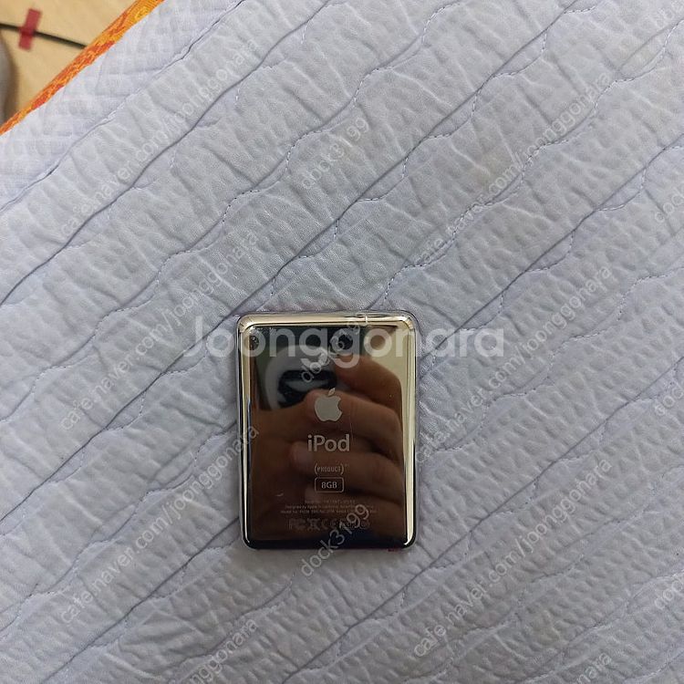 신품 수준 아이팟 나노3세대 8GB 레드--1