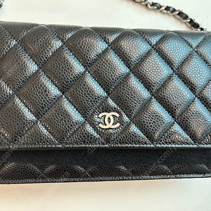 샤넬 WOC 체인백 은장 새상품