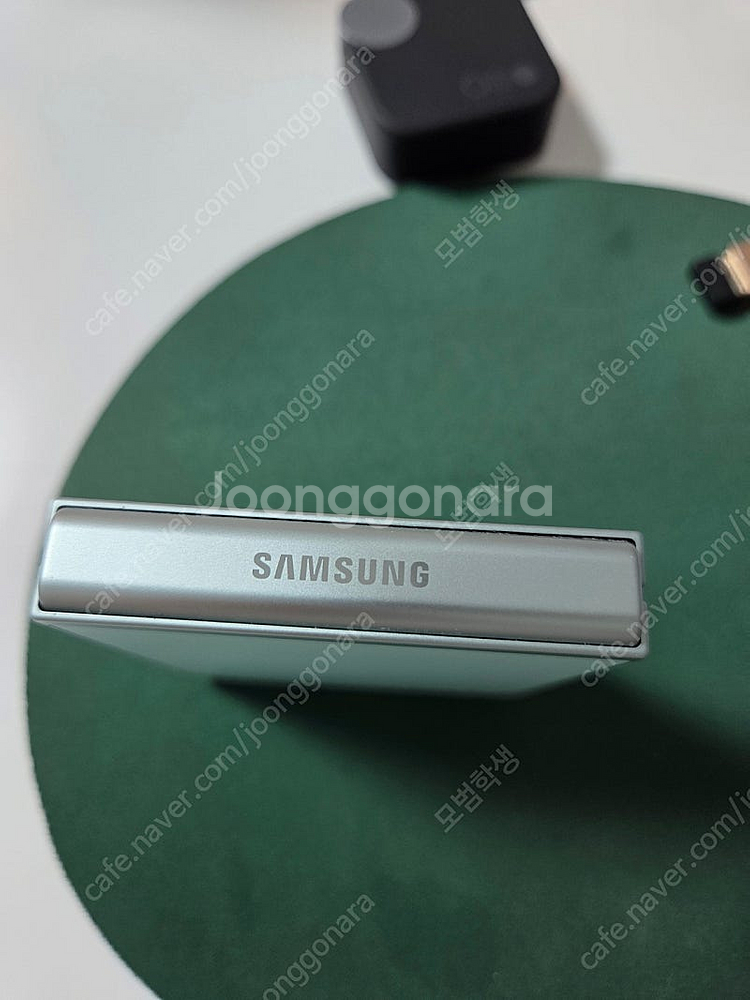 삼성 갤럭시 z플립6 256g 민트급 팝니다.--4