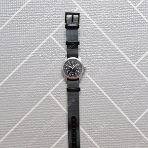해밀턴 카키 필드 메카니컬 38mm – 상태 최상 / 풀세트 + 스트랩 2종