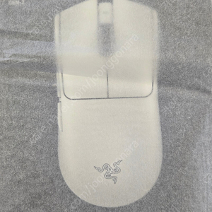 Razer Viper V3 Pro 화이트 게이밍마우스 판매합니다.