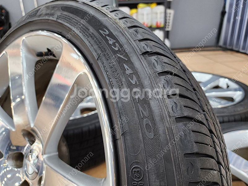 크라이슬러 올뉴300c 6.4SRT8 순정20인치(정품...--6