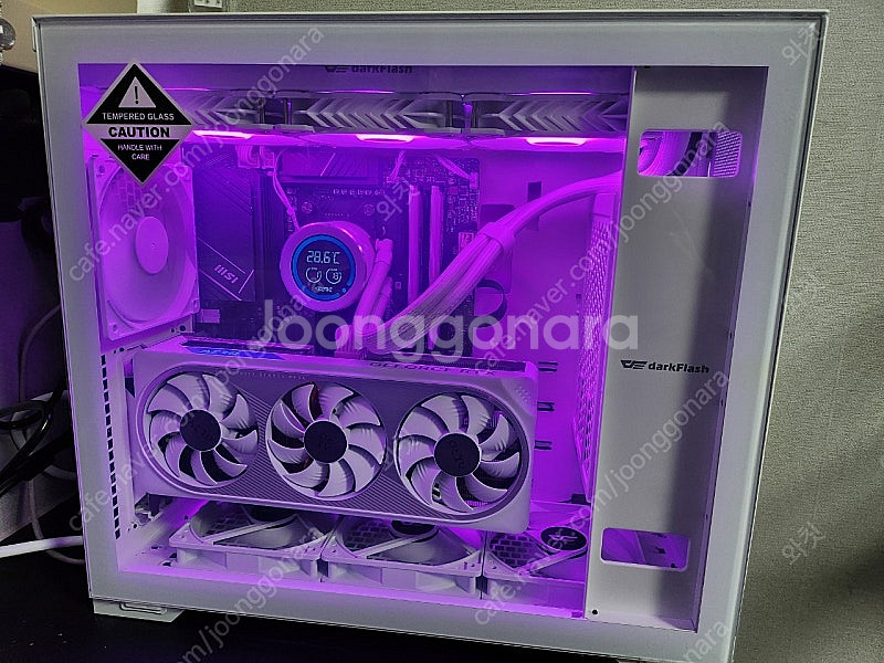 4070 super 9600x 화이트 컴퓨터 팝니다--0