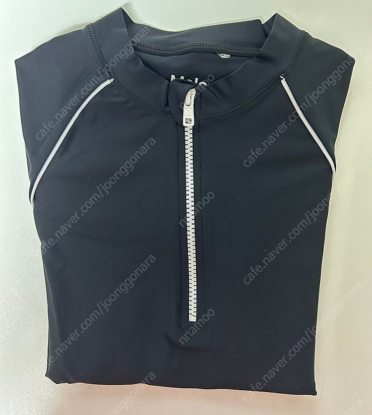 몰로 MOLO 수영복 래쉬가드 블랙컬러--8