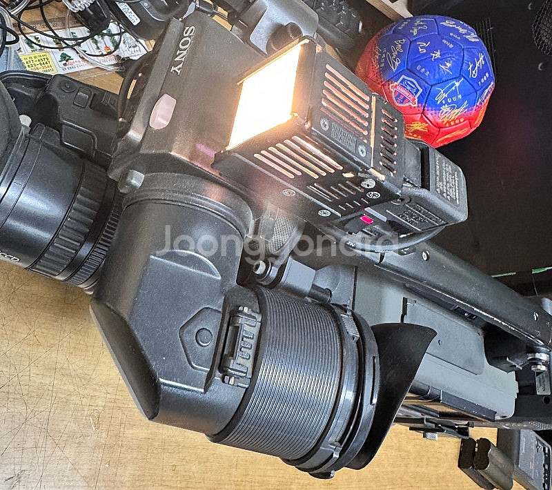 소니 DCR-VX2100 소니 캠코더 방송용 카메라 팝니다--3