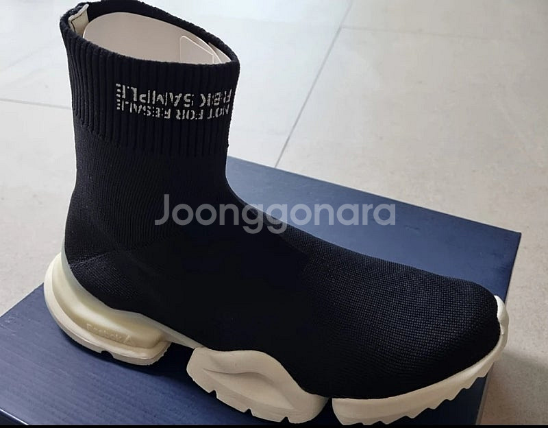 리복 샥런 삭스런 운동화 270새제품--0