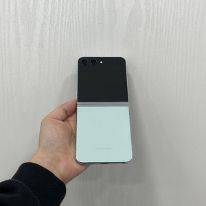 68764 갤럭시Z플립5 512기가 민트 공기계 팝니다 38만원