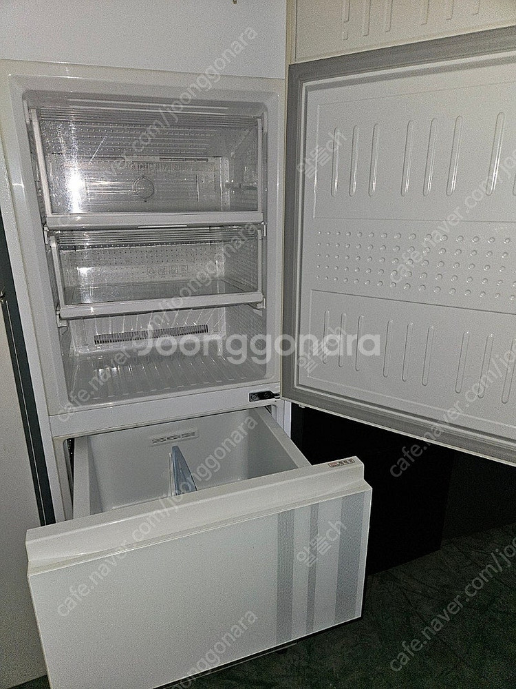 [무료배송설치15] 중고김치냉장고 스탠드형 305L 3...--1