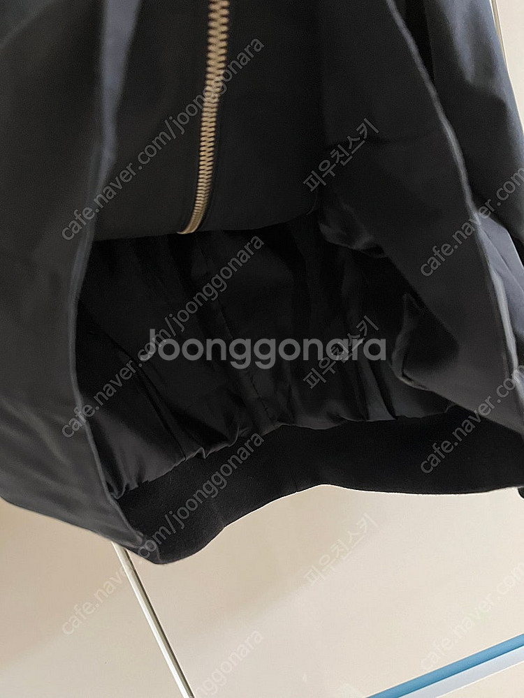 간절기에 입기좋은 듀엘 넥프릴 집업점퍼 블루종 블랙--3