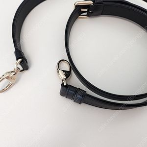 디올 레이디백 미듐 거의새상품 가격내림