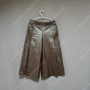 랑방컬렉션 벌룬 슬리브 니트 프리 사이즈 에코 가죽 와이드 크롭 팬츠 44 사이즈