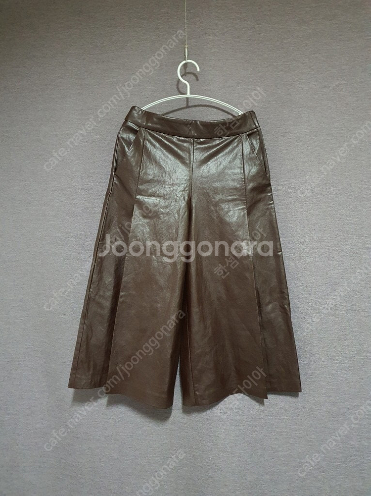 랑방컬렉션 벌룬 슬리브 니트 프리 사이즈 에코 가죽 와이드 크롭 팬츠 44 사이즈--1