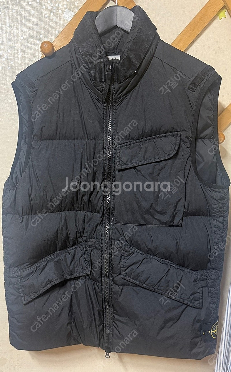 [L] 22FW 스톤아일랜드 크링클랩스 패딩 조끼--0