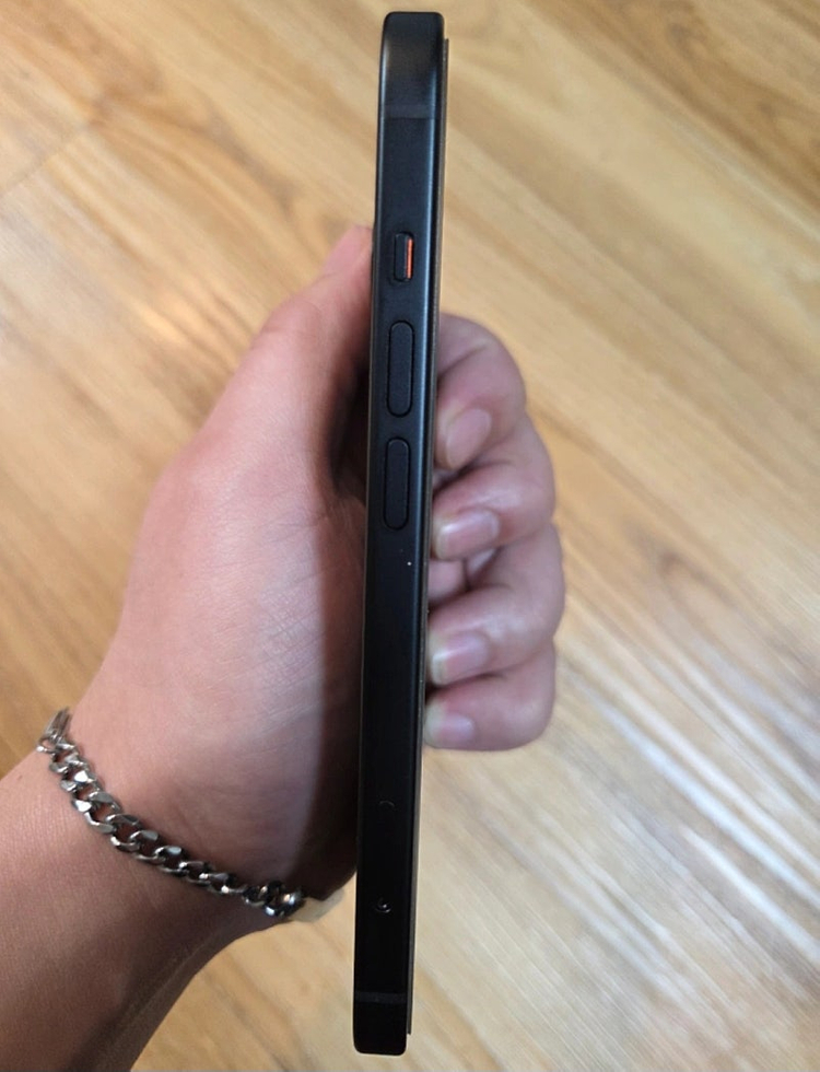 아이폰15 128 블랙--3