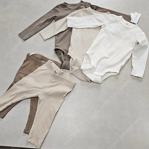 H&M 바디수트 바지 5벌 일괄 리브드 9-12M 리브드(스판) + 반값택배비 1000원