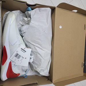 새제품 아디다스 아바코트 adidas Avacourt ID6813 (270mm)테니스화