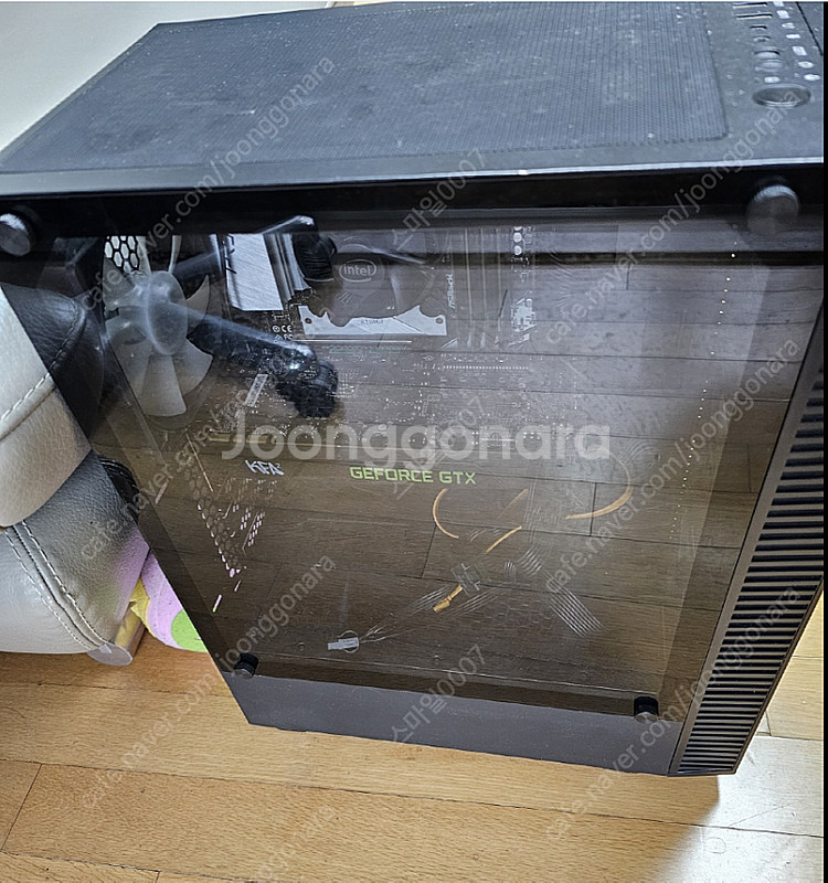 10세대 i7 10700 32기가 램 본체팝니다.--3