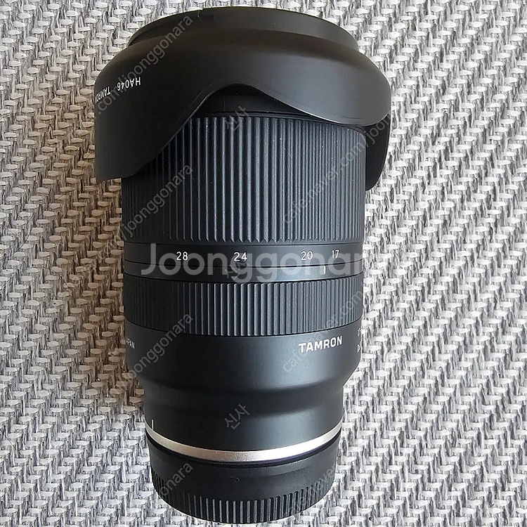 소니용 탐론 17-28 판매합니다. 보증기간 지났지만 상태좋고 박스풀셋입니다. 경기도 군포에서 직거래로 63만원에 ...--1