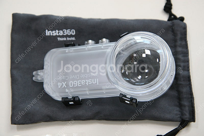 인스타360 X4 (인비져블 다이브 케이스 포함)--3