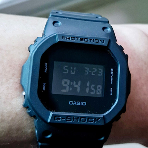 지샥 DW5600BB 신품