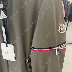 몽클레어 점퍼 새상품 3사이즈 쿨네고가능151->87