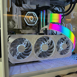 갤럭시 RTX 4070 SUPER EX Gamer White 12GB 팝니다.