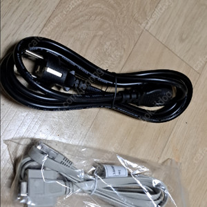 RJ45 케이블과 스위치 파워선