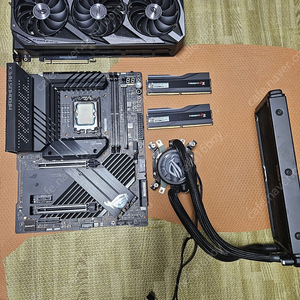 I9 12900KS, Z690 APEX, RTX3080 팝니다