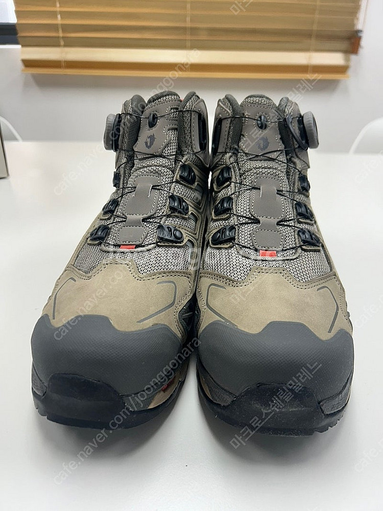 블랙야크 보아다이얼 등산화 그리프D GTX 사이즈 확인...--0