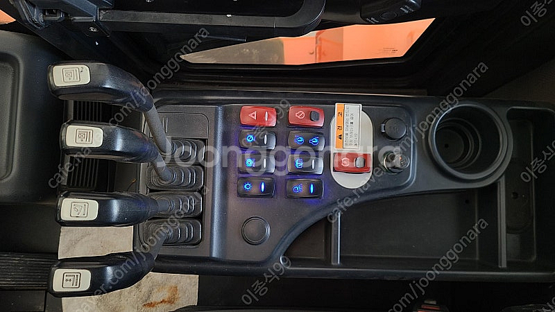 두산 7톤 디젤지게차 2018년식 풀옵션 D70EV-7...--8