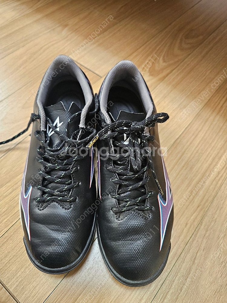 미즈노축구화--0