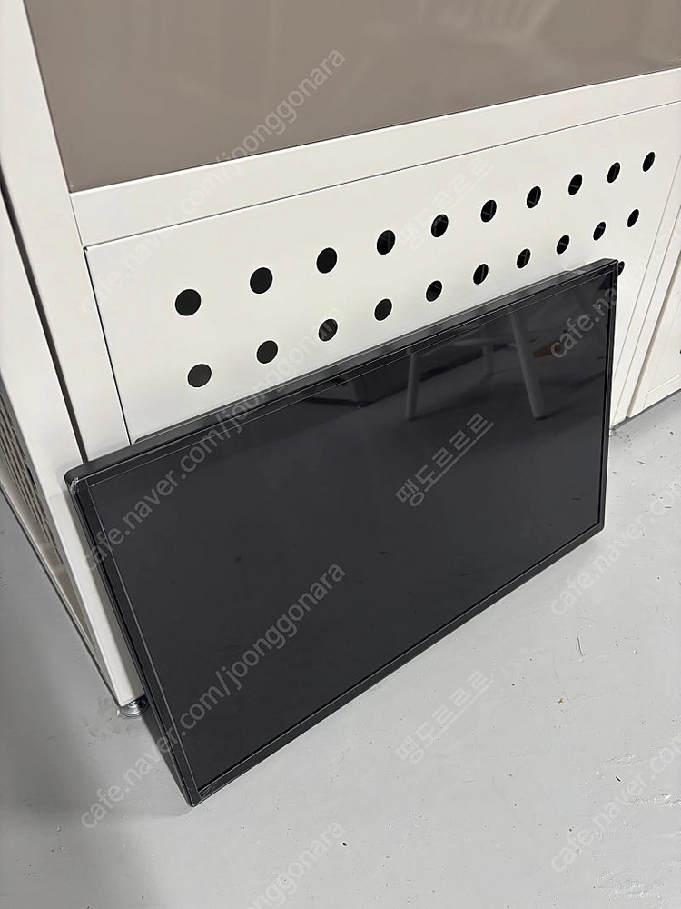 모니터사이니지 LG 32SM5J 이미지