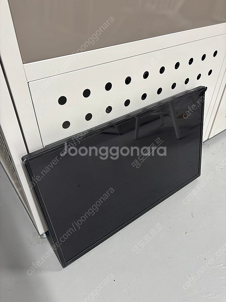 모니터사이니지 LG 32SM5J--4