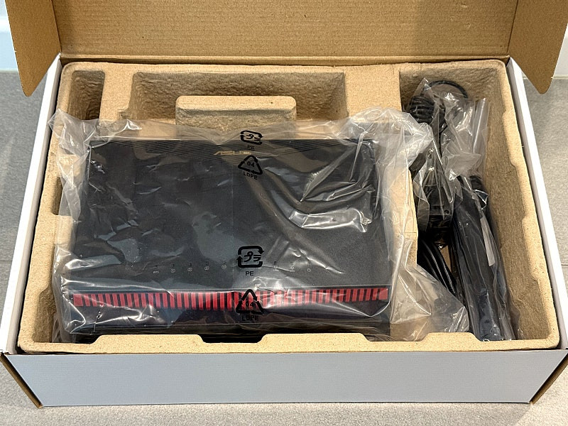 ASUS RT-AX86S (AX5700) 공유기 판매합니다.--2