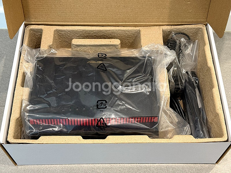 ASUS RT-AX86S (AX5700) 공유기 판매합니다.--2