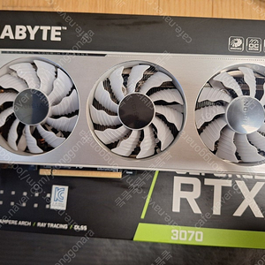 기가바이트 3070 비젼 화이트