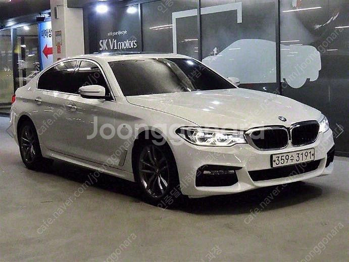 @18년식 5시리즈(7세대) 520d xDrive M스...--0