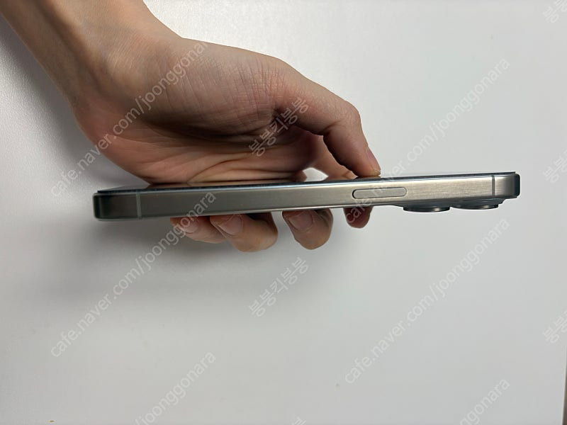 아이폰15프로 128GB 내추럴티타늄--4