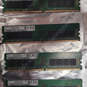 삼성 DDR4-3200 (32GB) 팝니다 4개 있음.