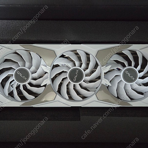 갤럭시 지포스 RTX 4090 SG 화이트 팝니다.