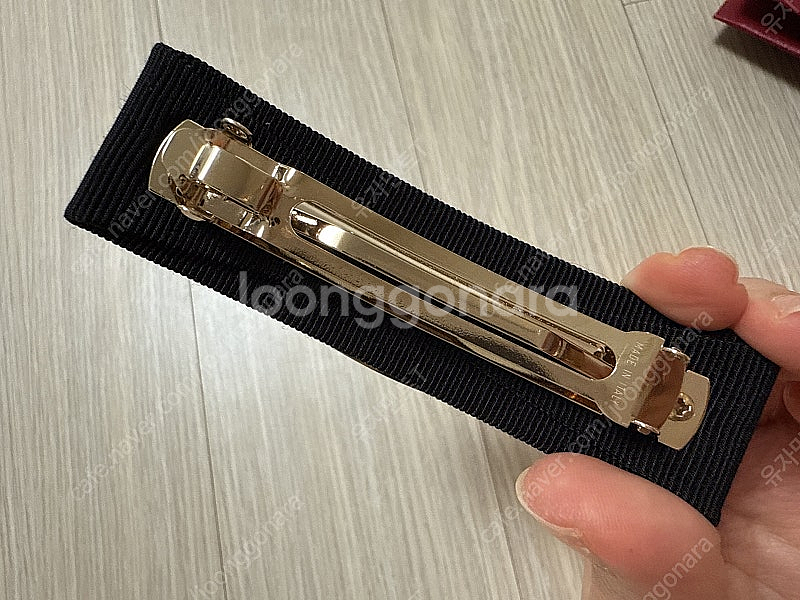 페라가모 바라 헤어핀--2