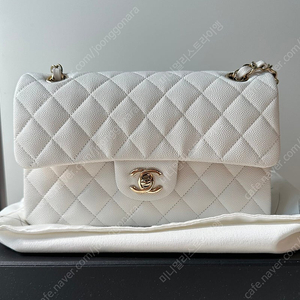 샤넬클래식스몰 캐비어화이트