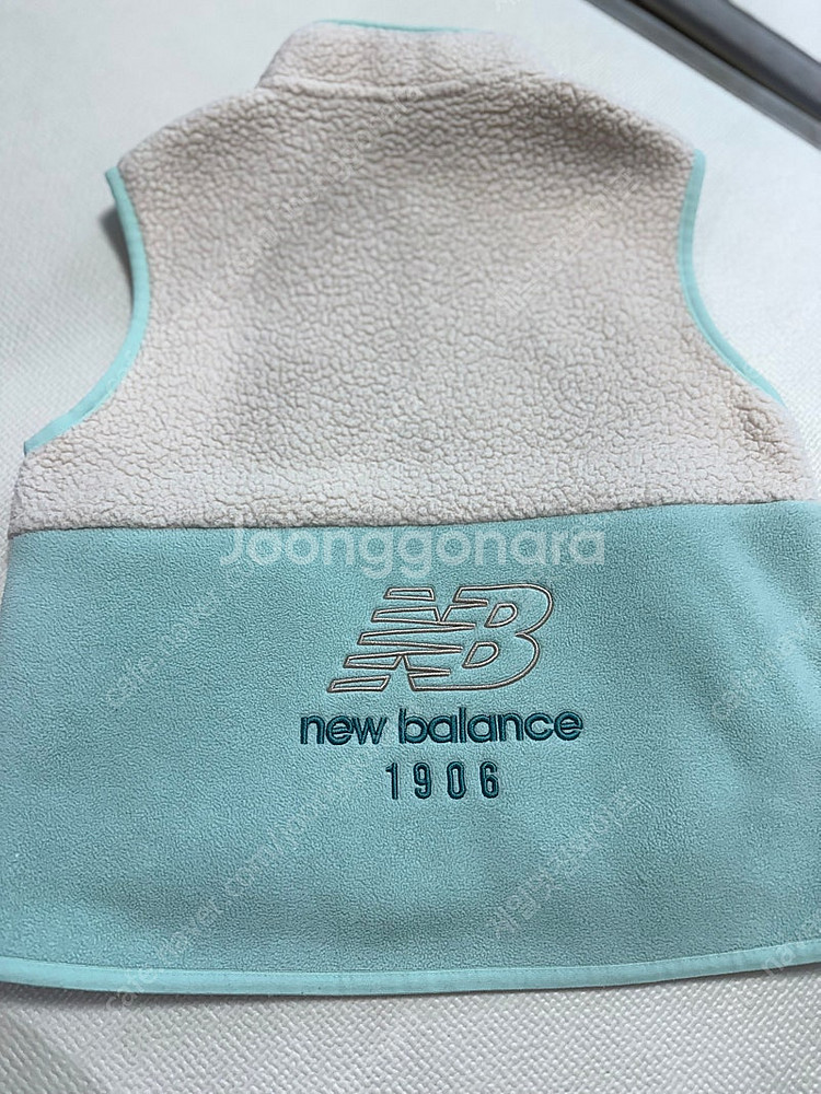 뉴발란스 120사이즈 조끼--2