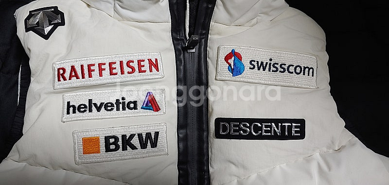 데상트 스위스스키팀 패딩 조끼 아동 140--4