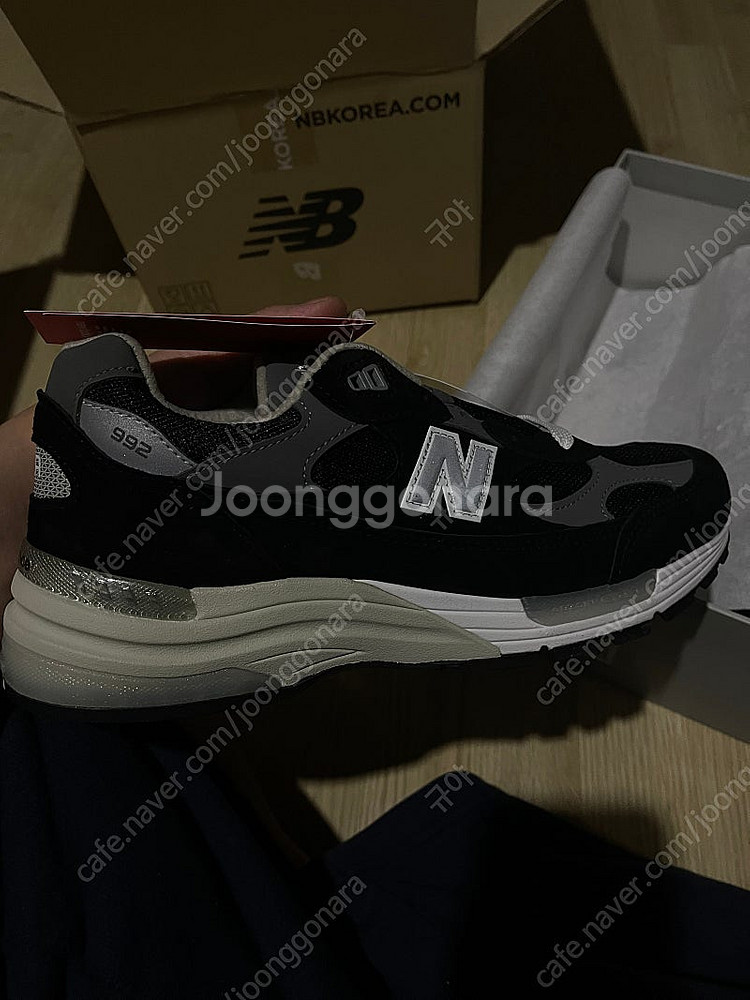 뉴발란스 992 블랙 275 교환 하실분--6