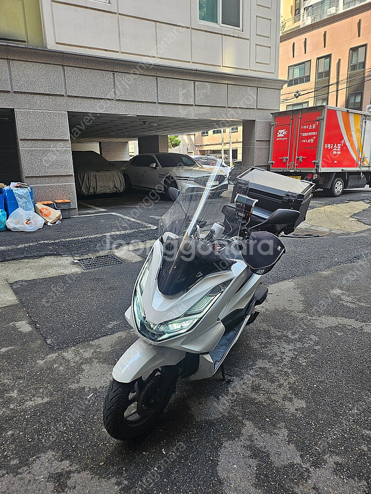 21년식 pcx 125cc 7민2천키로 묻따 판매합니다...--0