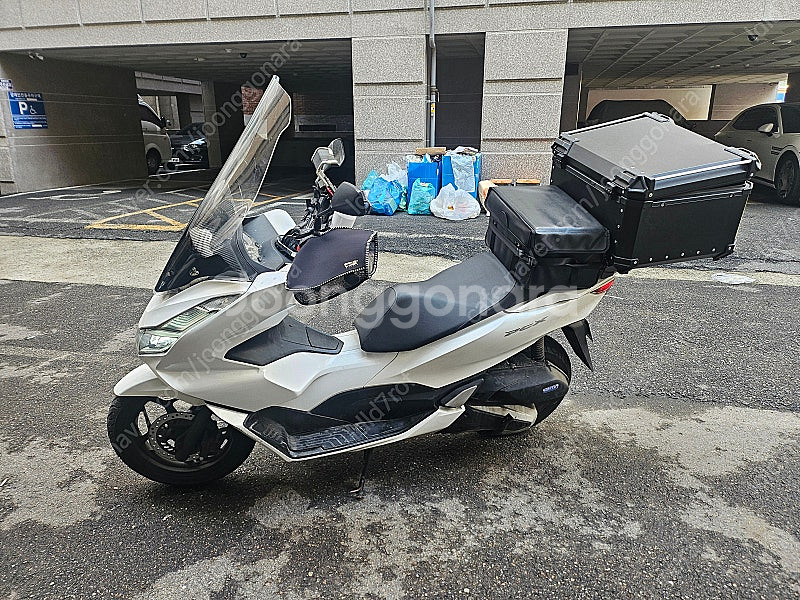 21년식 pcx 125cc 7민2천키로 묻따 판매합니다...--2