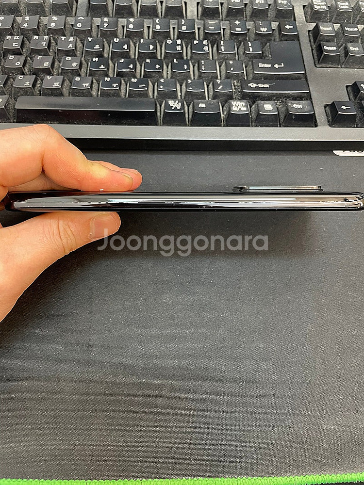 갤럭시S20울트라 256GB 블랙 상태좋은 중고23만팝...--6