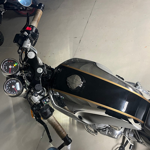 로얄앤필드 컨티넨탈 GT650 판매합니다